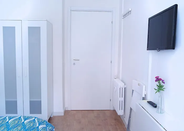 Alojamento de Acomodação e Pequeno-almoço Cm Piramide Roma